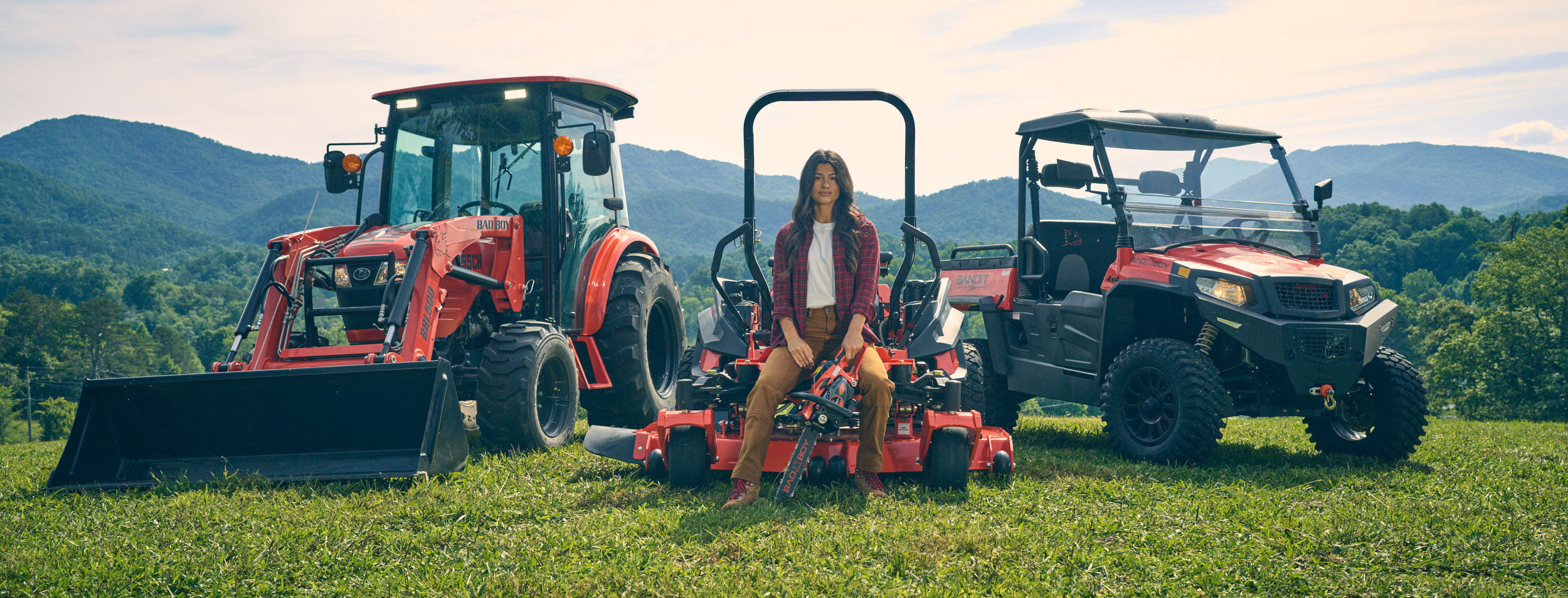 24-TractorMowerUTV-Lineup_Vaeda_Hilltop_Dream-Property-0244